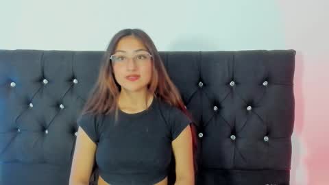 Snapshot of liah_star chatting on November 9, 2025, 8:29 pm Liah online show from November 9, 2025, 8:29 pm