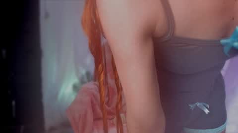 Snapshot of liahilton_ chatting on December 8, 2024, 11:57 am lh6 9c online show from December 8, 2024, 11:57 am