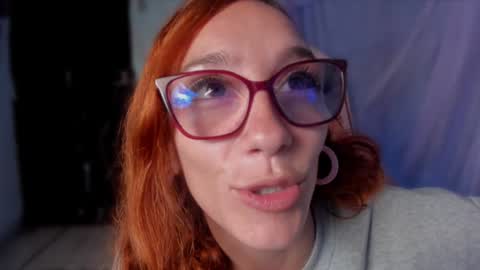 Snapshot of liahilton_ chatting on December 18, 2024, 11:02 am lh6 9c online show from December 18, 2024, 11:02 am