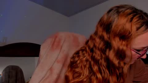 Snapshot of liahilton_ chatting on January 17, 2025, 11:27 am lh6 9c online show from January 17, 2025, 11:27 am