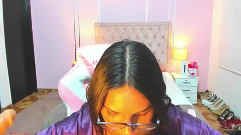 Snapshot of liahjhons chatting on March 11, 2025, 2:21 am Liah online show from March 11, 2025, 2:21 am