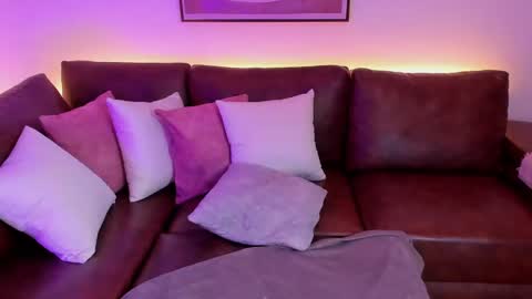 Snapshot of liahjhons chatting on October 9, 2025, 4:32 am Liah online show from October 9, 2025, 4:32 am