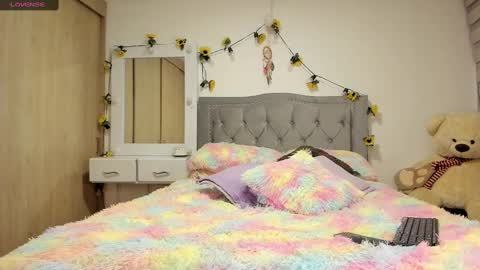 Lia  online show from February 13, 2025, 4:00 am