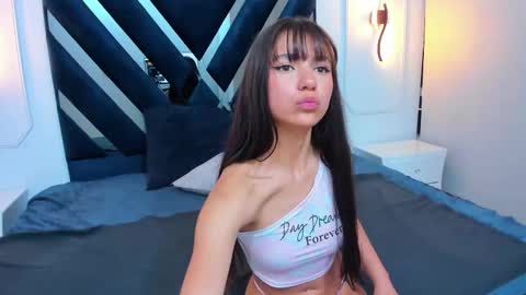 liajohnnson online show from November 23, 2025, 4:12 am