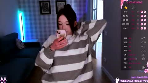 Snapshot of lialilia chatting on February 4, 2026, 8:42 am lialilia online show from February 4, 2026, 8:42 am