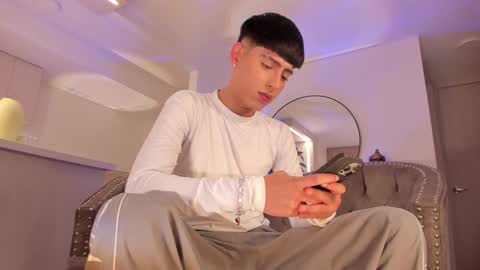 Liam online show from February 12, 2026, 12:16 am