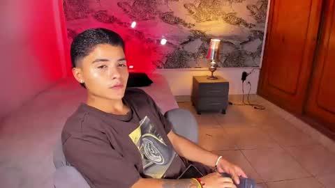 Snapshot of liam_dustin chatting on May 16, 2026, 12:51 am Liam online show from May 16, 2026, 12:51 am