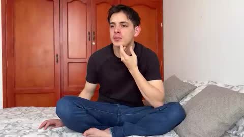 Snapshot of liam_enzho chatting on March 20, 2026, 6:02 pm Liam online show from March 20, 2026, 6:02 pm
