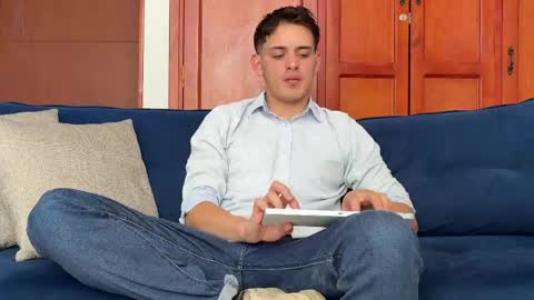 Snapshot of liam_enzho chatting on May 21, 2026, 2:46 pm Liam online show from May 21, 2026, 2:46 pm