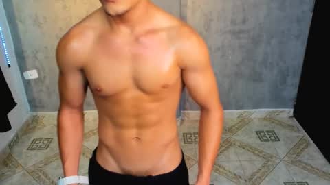 liam_knight online show from October 30, 2025, 2:24 am