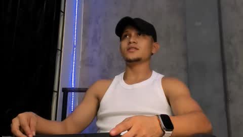 liam_knight online show from November 30, 2025, 2:15 am