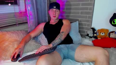 Snapshot of liam_oficial chatting on January 17, 2026, 3:44 am liam online show from January 17, 2026, 3:44 am