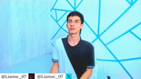 Snapshot of liam_scott77 chatting on November 19, 2025, 10:21 pm Liam scott77 online show from November 19, 2025, 10:21 pm