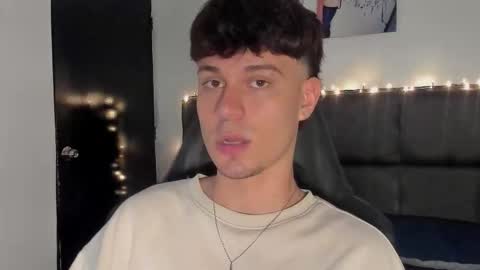 Liam Thurner online show from October 22, 2025, 3:07 am
