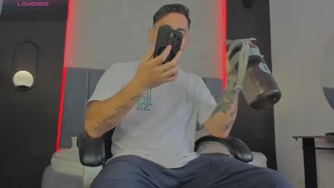 Liam online show from March 25, 2026, 8:04 pm