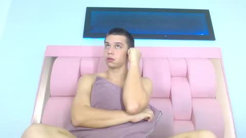 liam_york online show from December 1, 2025, 1:38 pm