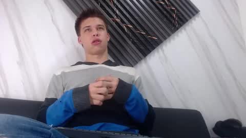 liam_york online show from January 19, 2026, 7:01 am