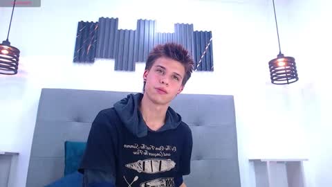 liam_york online show from March 28, 2026, 7:02 pm