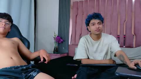 Snapshot of liamandjordan chatting on October 29, 2025, 10:22 pm LiamANDjordan online show from October 29, 2025, 10:22 pm