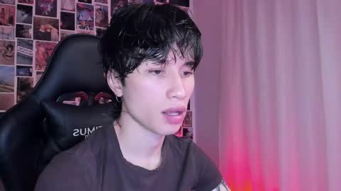 Snapshot of liamelf chatting on February 13, 2025, 5:05 am Liam online show from February 13, 2025, 5:05 am