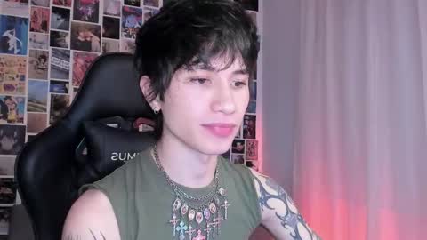 Snapshot of liamelf chatting on March 5, 2025, 4:24 am Liam online show from March 5, 2025, 4:24 am