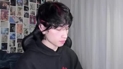 Liam online show from September 19, 2025, 6:48 am