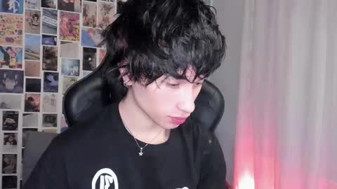 Snapshot of liamelf chatting on September 24, 2025, 7:12 am Liam online show from September 24, 2025, 7:12 am