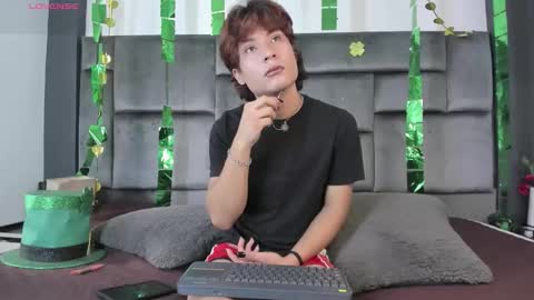 Snapshot of liamgrant_ chatting on March 17, 2026, 5:16 pm LIam online show from March 17, 2026, 5:16 pm