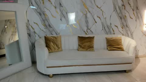 Liam online show from April 14, 2026, 11:49 am