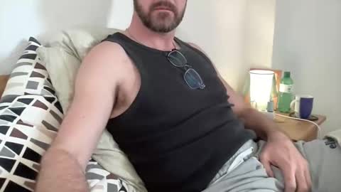 Snapshot of liamnilod chatting on November 15, 2025, 8:55 am Chris online show from November 15, 2025, 8:55 am