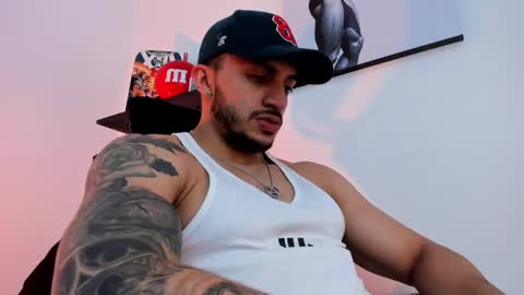 Snapshot of liamreigns_ chatting on February 25, 2025, 10:07 pm liam online show from February 25, 2025, 10:07 pm