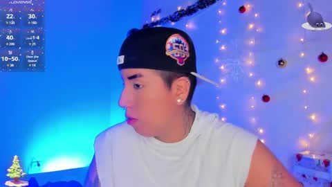 Liam  online show from December 23, 2024, 1:40 am