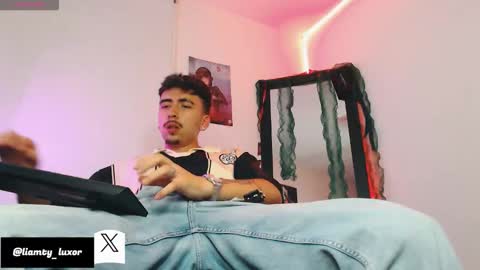 Liam online show from January 10, 2026, 5:20 am