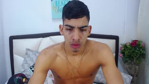 Snapshot of liamwyat chatting on December 2, 2025, 10:42 am L I A M online show from December 2, 2025, 10:42 am