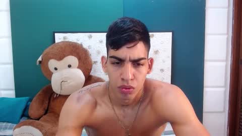 Snapshot of liamwyat chatting on December 15, 2025, 10:52 am L I A M online show from December 15, 2025, 10:52 am