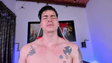 liamwyatt_ online show from October 2, 2025, 5:47 am