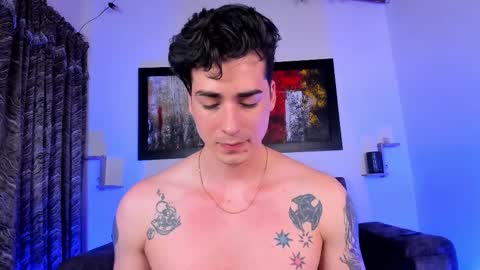 liamwyatt_ online show from October 17, 2025, 5:10 am