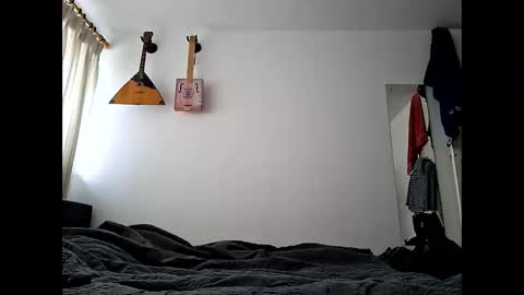 Snapshot of lian5602 chatting on November 11, 2025, 9:20 am LiamCross online show from November 11, 2025, 9:20 am