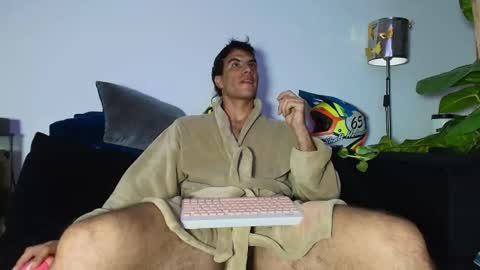 Lian Oconner online show from November 14, 2025, 11:42 am