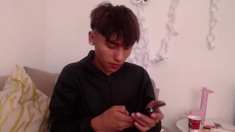 Snapshot of lian_ross chatting on November 1, 2025, 7:27 pm SAMUEL SAMY online show from November 1, 2025, 7:27 pm