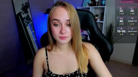 Liana online show from October 12, 2025, 2:10 am