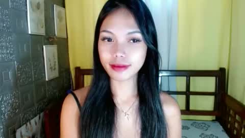 Snapshot of lianne_cum chatting on June 6, 2026, 10:03 pm Ms LIANNE online show from June 6, 2026, 10:03 pm