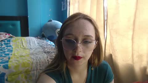 Lia Roberts online show from February 1, 2025, 6:08 pm