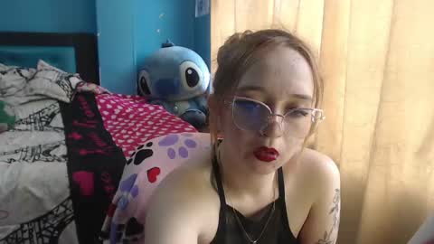 Lia Roberts online show from February 11, 2025, 3:18 pm