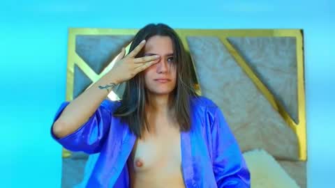 liaross online show from December 4, 2024, 11:13 pm