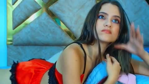 liaross online show from December 5, 2024, 6:22 pm