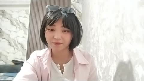 Molly online show from May 8, 2026, 8:03 pm