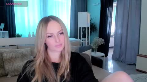 Libby online show from February 4, 2025, 12:00 pm