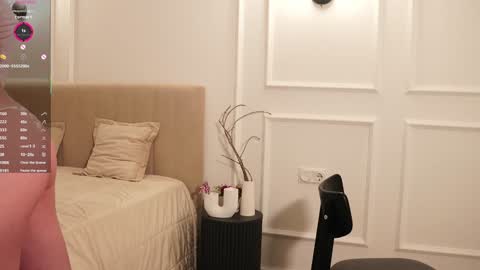 Snapshot of libbyshepard chatting on January 15, 2026, 9:40 pm Elena online show from January 15, 2026, 9:40 pm