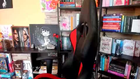 Snapshot of library_girl chatting on April 29, 2026, 7:56 am Anna online show from April 29, 2026, 7:56 am